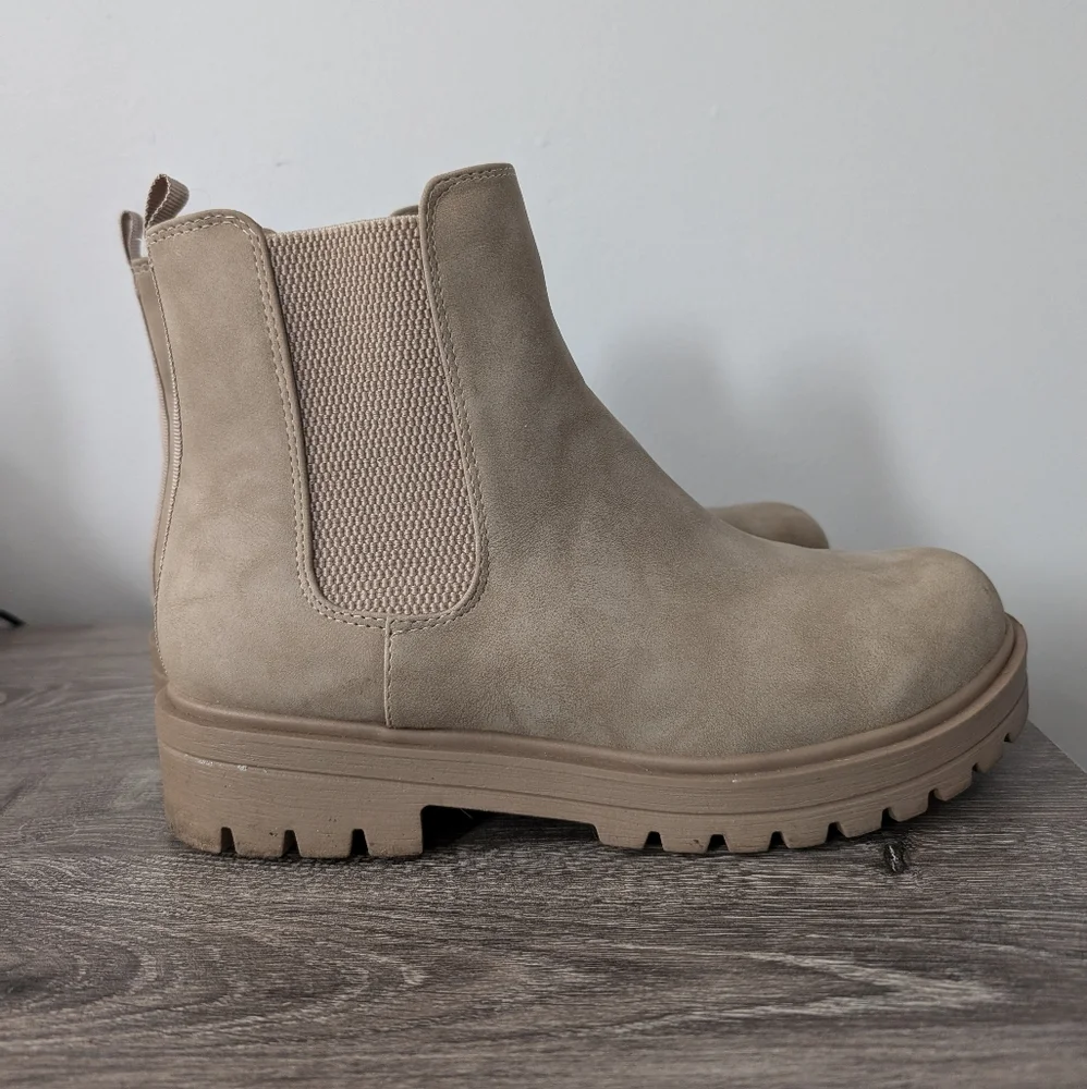 Unr8ted‎ Women's Suede Boots